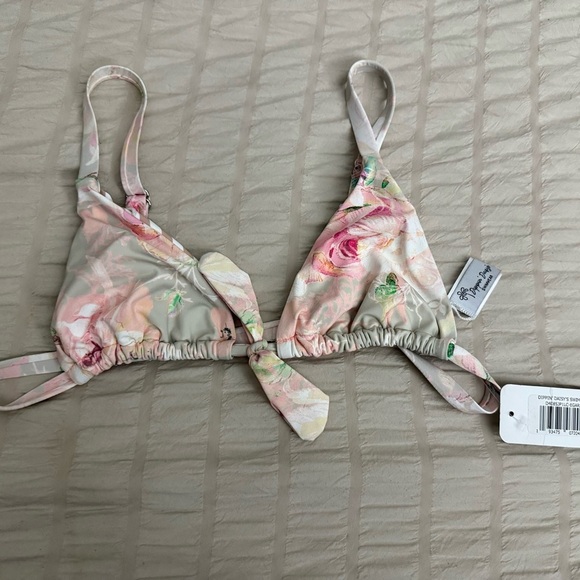 Dippin' Daisy's Other - Dippin daisy’s Floral Print Triangle bikini top - small - NWT